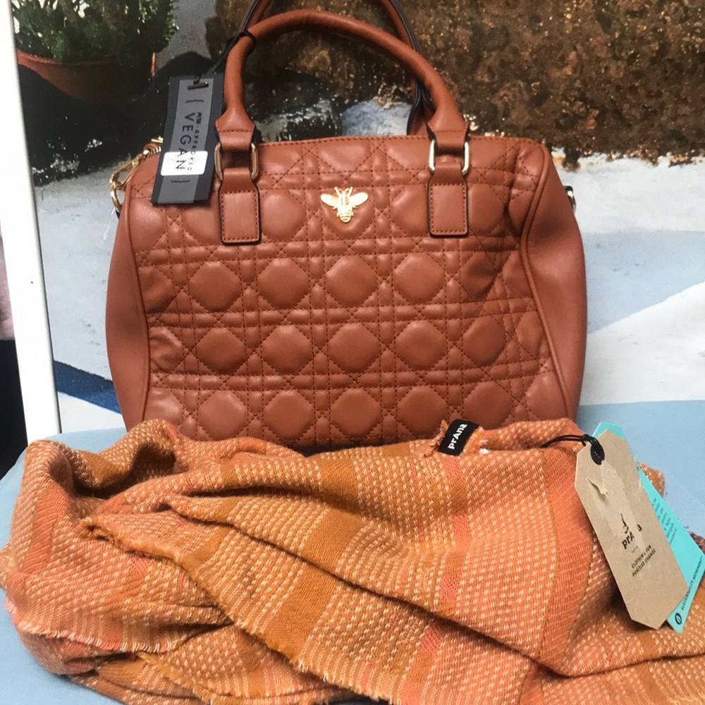 Vegan orange quilted purse